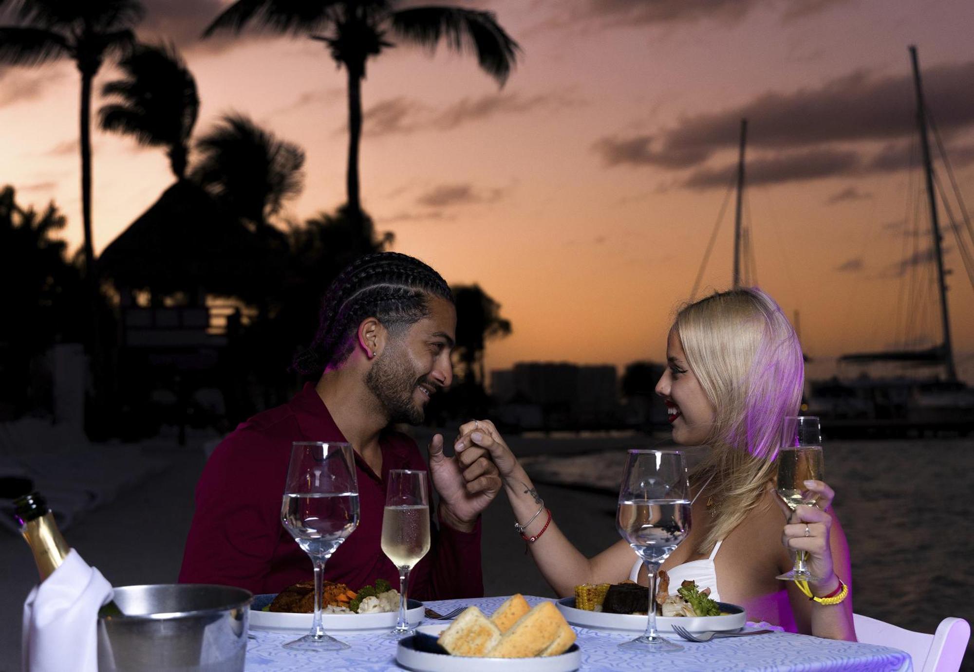 Temptation At The Tower Cancun Resort (Adults Only) Exterior photo