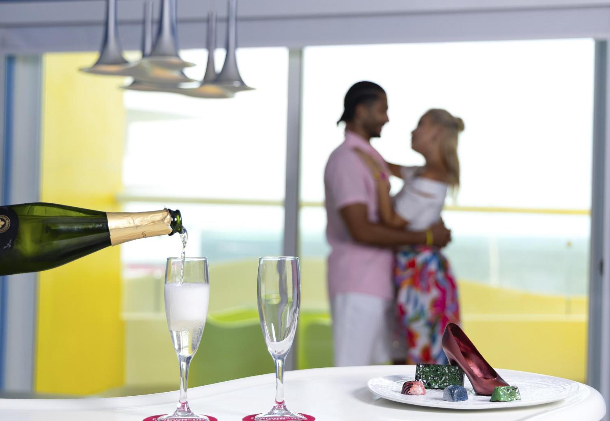 Temptation At The Tower Cancun Resort (Adults Only) Exterior photo