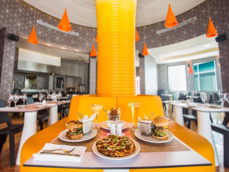 Temptation At The Tower Cancun Resort (Adults Only) Exterior photo
